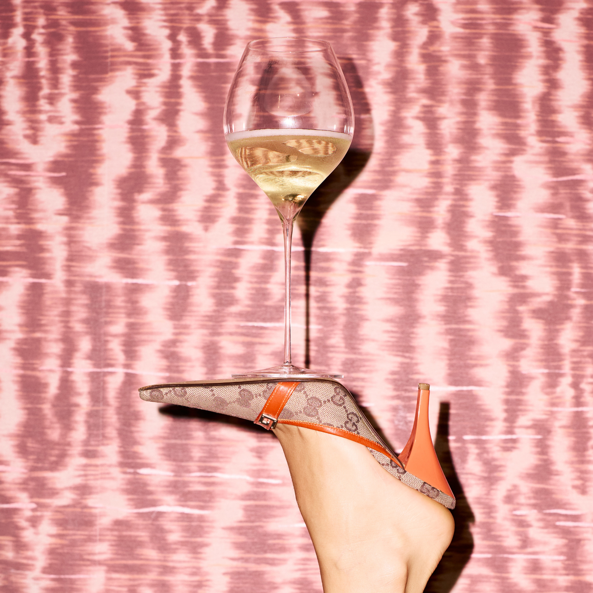 DONNA wine glass