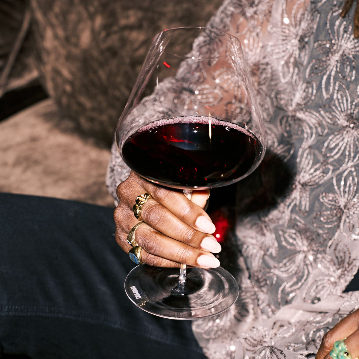 ROBERTA wine glass