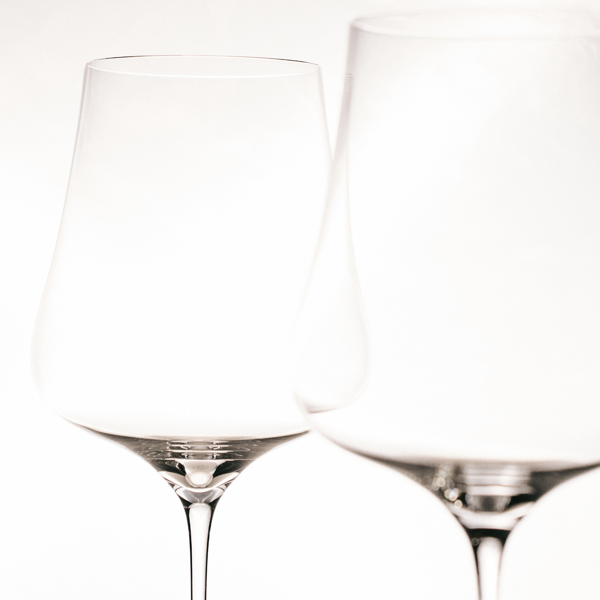 ISABELLA wine glass