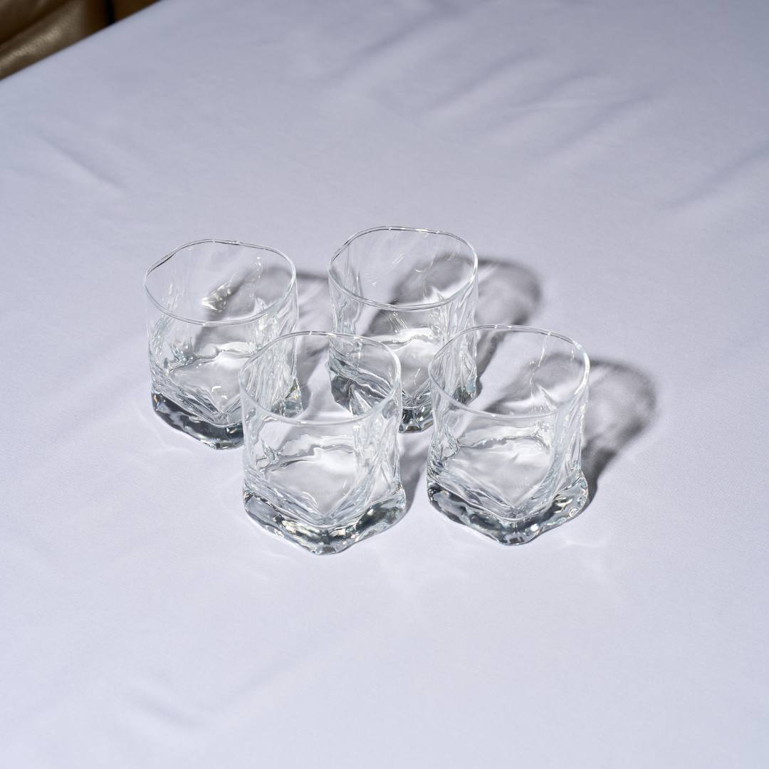 "Girl, so confusing" glasses (set of four)
